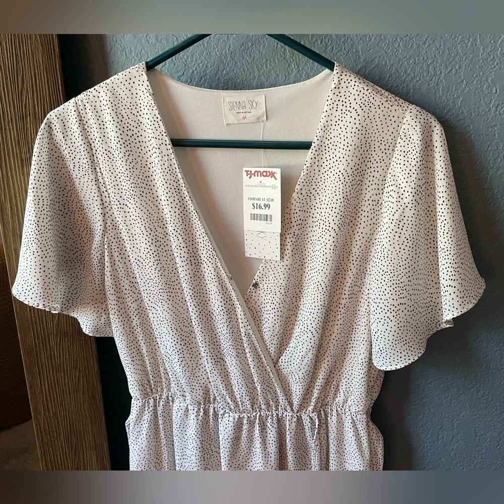 NWT ‼️ White Dress